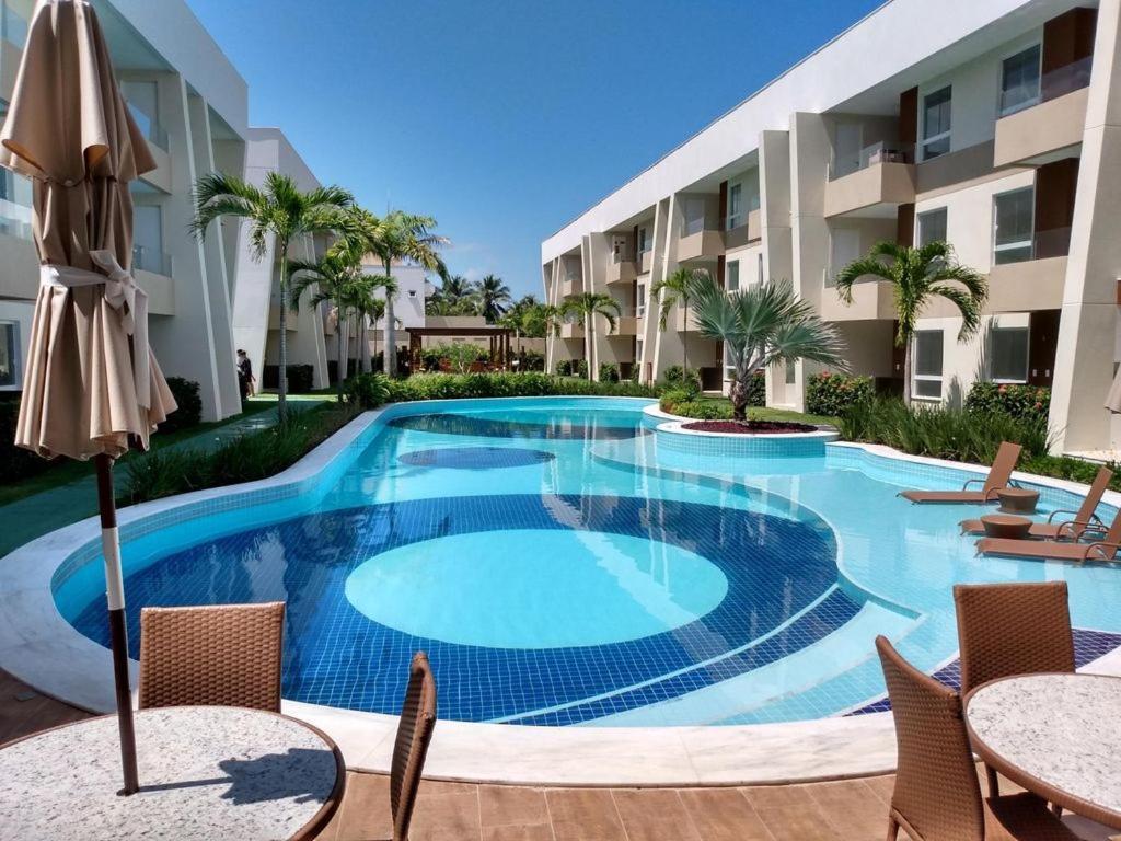 Apto Guarajuba Praia Condominio Porto Smeralda-100 Metros Da Praia Экстерьер фото